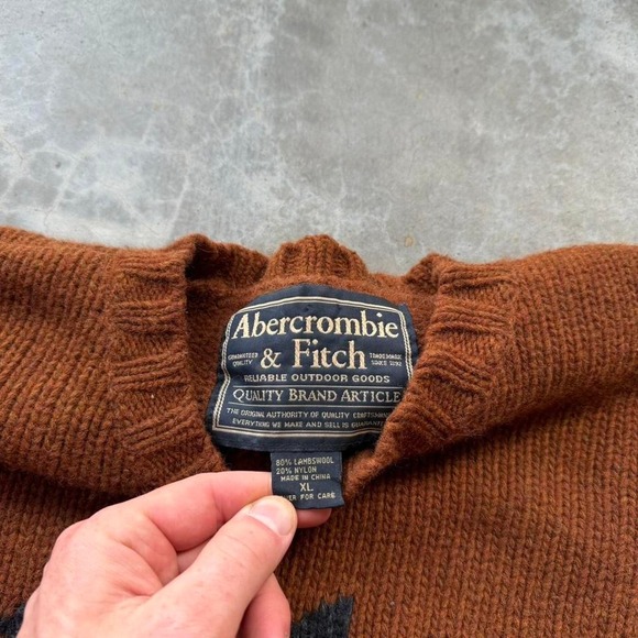 Vintage Y2K Abercrombie & Fitch Burnt Orange 100% wool sweater - Picture 4 of 6